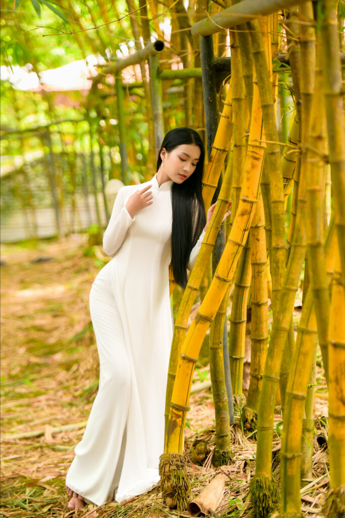 Đền Hùng và áo dài là một điểm đến hấp dẫn đối với du khách trong nước và quốc tế.